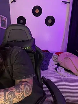 miacanela xo online show from April 2026 04:46:01 AM