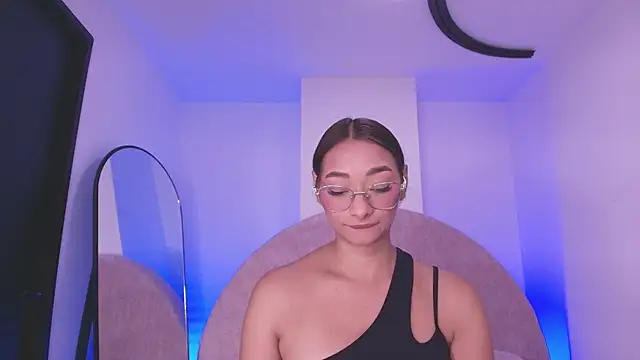 vale ross  online show from March 2026 03:06:02 AM