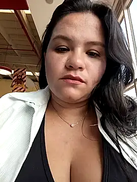 Julieta-tits online show from January 2025 09:05:02 PM