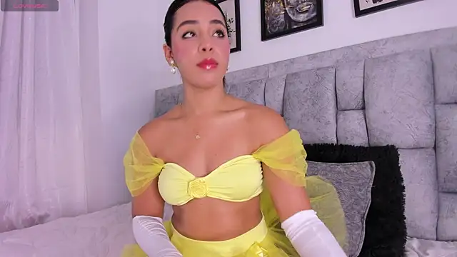 aaryy  online show from June 2026 07:18:02 PM