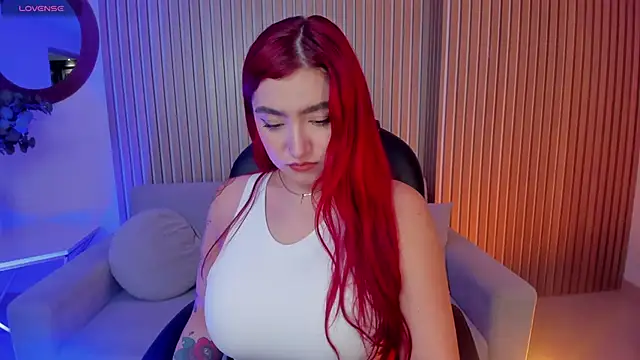 Snapshot of ViolettCastel chatting on February 2025 07:47:02 PM ViolettCastel online show from February 2025 07:47:02 PM