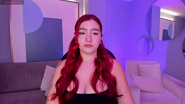 Snapshot of ViolettCastel chatting on March 2025 07:28:02 PM ViolettCastel online show from March 2025 07:28:02 PM