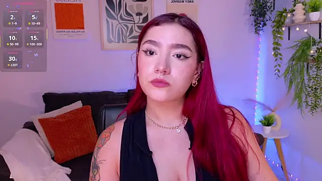 Snapshot of ViolettCastel chatting on April 2026 12:41:01 AM ViolettCastel online show from April 2026 12:41:01 AM