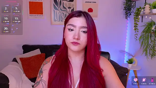 Snapshot of ViolettCastel chatting on April 2026 10:38:01 PM ViolettCastel online show from April 2026 10:38:01 PM