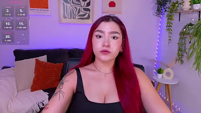 Snapshot of ViolettCastel chatting on May 2026 08:59:01 PM ViolettCastel online show from May 2026 08:59:01 PM