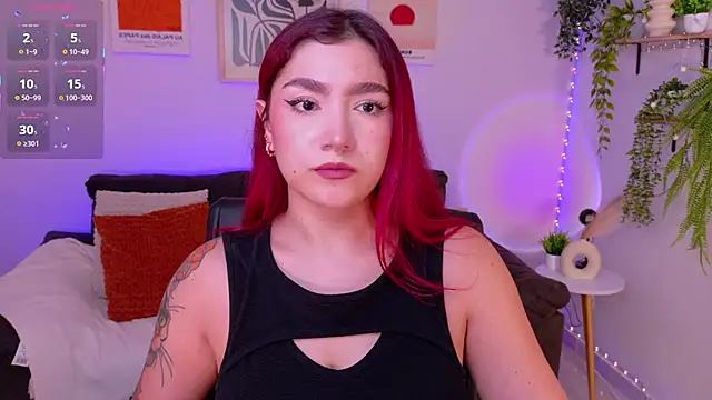 Snapshot of ViolettCastel chatting on May 2026 08:03:02 PM ViolettCastel online show from May 2026 08:03:02 PM