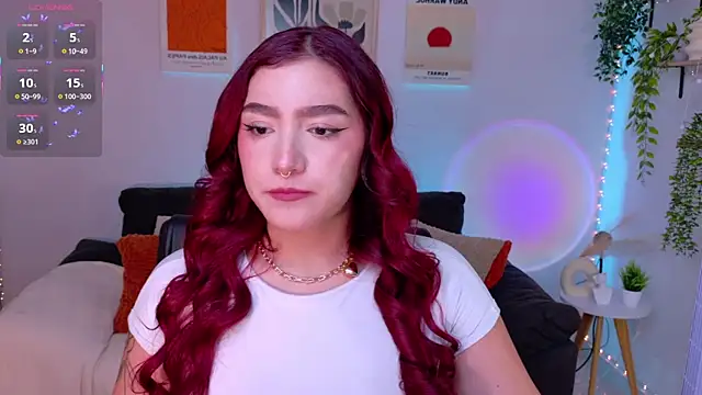 Snapshot of ViolettCastel chatting on July 2026 12:17:01 AM ViolettCastel online show from July 2026 12:17:01 AM