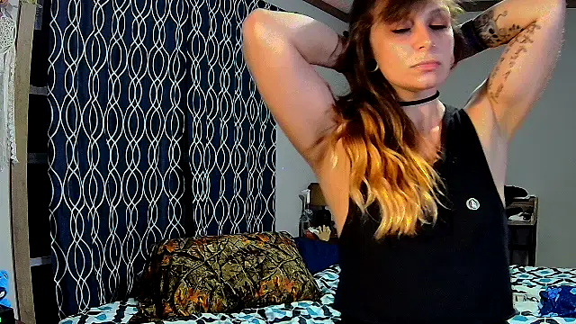 Snapshot of ZeelaXoXo chatting on October 2025 04:30:01 AM ZeelaXoXo online show from October 2025 04:30:01 AM