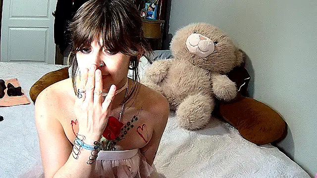 Snapshot of ZeelaXoXo chatting on February 2026 07:51:01 AM ZeelaXoXo online show from February 2026 07:51:01 AM