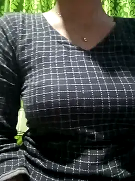 Snapshot of Aruyeshi- chatting on February 2025 12:36:02 PM Aruyeshi- online show from February 2025 12:36:02 PM