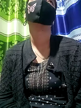 Snapshot of Aruyeshi- chatting on February 2025 08:09:02 PM Aruyeshi- online show from February 2025 08:09:02 PM