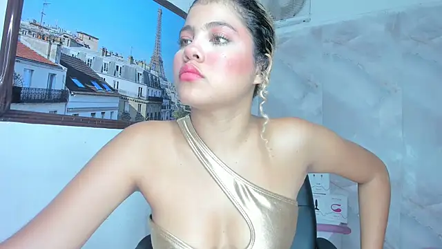 Snapshot of sofiacastillo01 chatting on May 2026 01:31:01 PM sofiacastillo01 online show from May 2026 01:31:01 PM