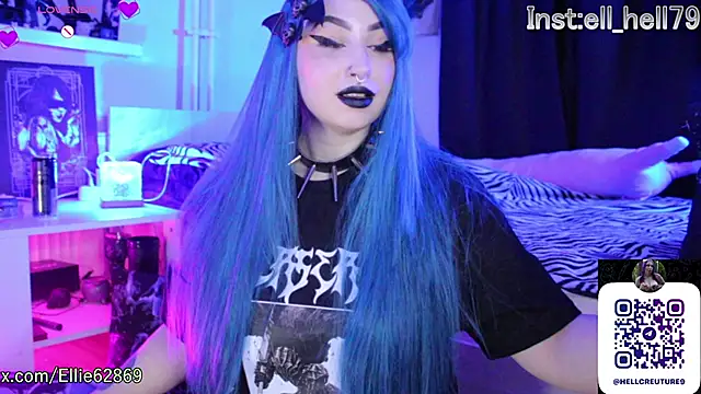 Snapshot of Kitty_goth chatting on October 2025 05:24:01 PM Kitty goth online show from October 2025 05:24:01 PM