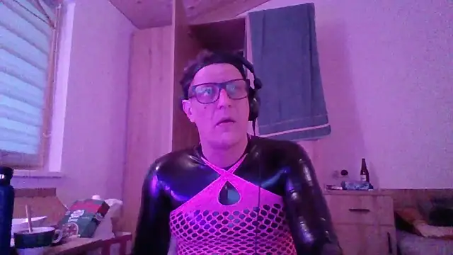 Bigthroaterboy online show from October 2025 06:10:02 AM