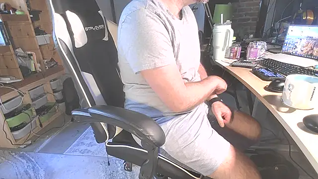 MagnusCockus online show from May 2026 12:21:02 PM