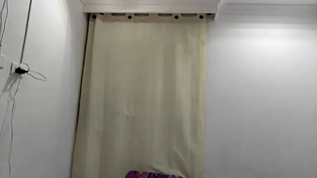 Snapshot of Molly_ADY chatting on January 2025 02:59:01 AM Molly ADY online show from January 2025 02:59:01 AM