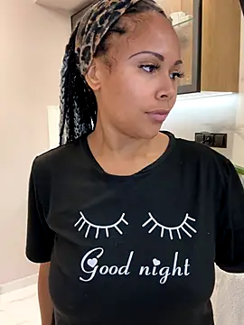 HaileyDiana online show from November 2025 11:54:01 AM