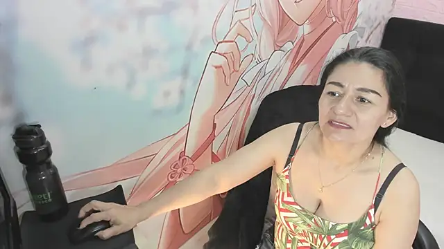 Snapshot of AllysonMilf69 chatting on May 2026 02:33:01 PM AllysonMilf69 online show from May 2026 02:33:01 PM