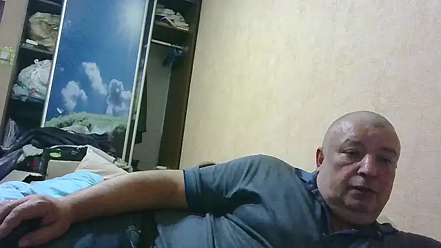 Snapshot of Art_Ass chatting on October 2025 05:46:02 PM Art Ass online show from October 2025 05:46:02 PM