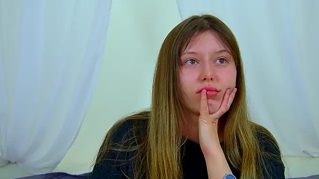 Snapshot of LiliaBianka chatting on February 2026 07:03:02 AM LiliaBianka online show from February 2026 07:03:02 AM