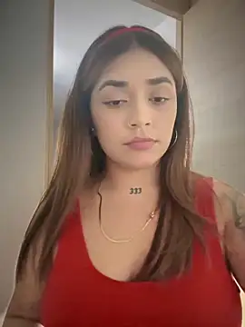 Snapshot of JoselinFlower_ chatting on February 2025 02:14:01 AM JoselinFlower  online show from February 2025 02:14:01 AM