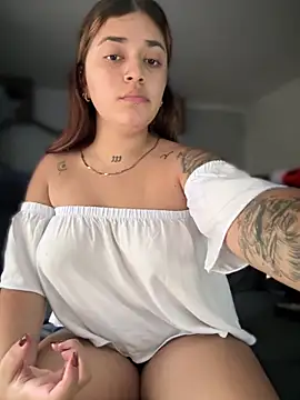 Snapshot of JoselinFlower_ chatting on March 2025 08:40:01 PM JoselinFlower  online show from March 2025 08:40:01 PM