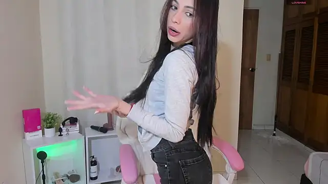 shanakendal2 online show from March 2025 02:15:02 PM