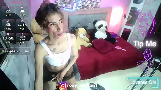 Snapshot of roxy_roxxan chatting on March 2025 02:26:01 AM roxy roxxan online show from March 2025 02:26:01 AM
