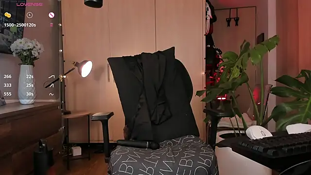 ariana fitl  online show from December 2024 05:53:02 AM