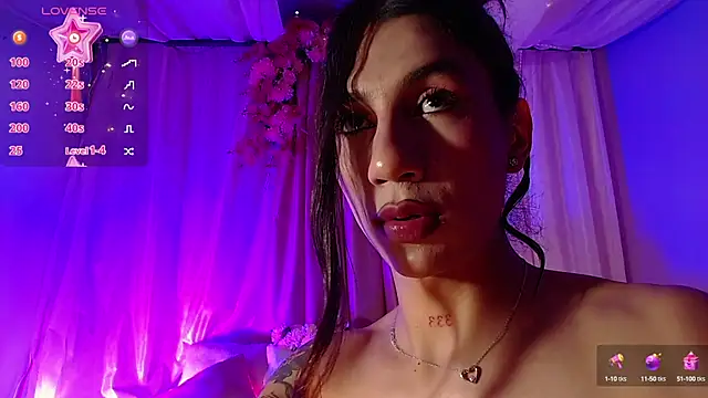 sofiaa grey  online show from March 2025 03:35:01 PM