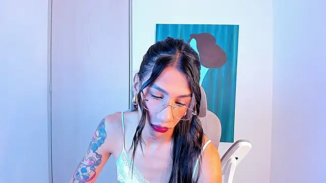 sofiaa grey  online show from April 2026 01:08:02 PM