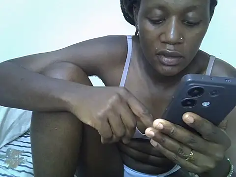 Snapshot of pretty_alma20 chatting on February 2025 08:11:02 PM pretty alma20 online show from February 2025 08:11:02 PM