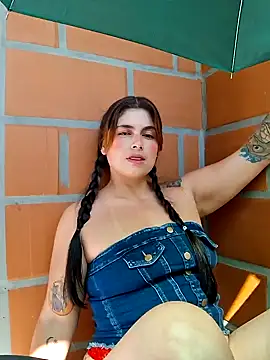 Juliietha servas online show from January 2025 06:52:01 PM