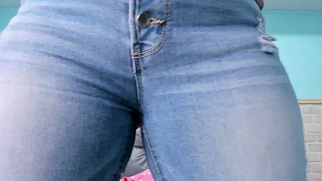 emily hunter12 online show from September 2025 01:33:01 PM