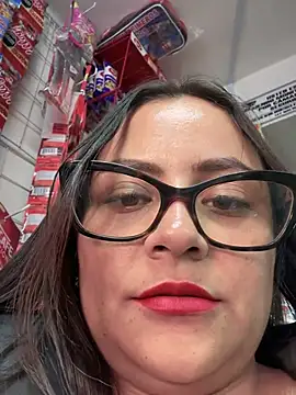 Snapshot of Sol_biglips chatting on January 2025 08:19:02 PM Sol biglips online show from January 2025 08:19:02 PM