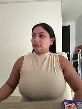 Sol biglips online show from March 2026 05:20:02 PM