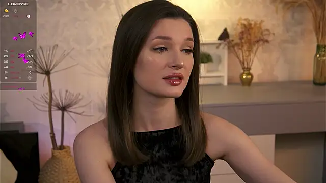 Eva Golden online show from January 2025 03:43:01 PM