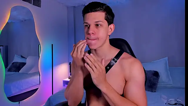 Snapshot of MarcoSullivan chatting on November 2025 01:46:01 PM MarcoSullivan online show from November 2025 01:46:01 PM