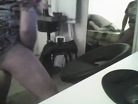 Snapshot of oopsxx chatting on February 2025 03:23:02 AM oopsxx online show from February 2025 03:23:02 AM