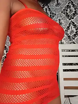 Snapshot of black_sexy_queen chatting on June 2026 09:48:02 PM black sexy queen online show from June 2026 09:48:02 PM