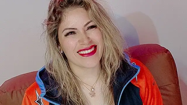 Natalia Montoya online show from December 2025 01:55:02 AM