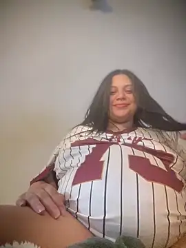 megan-wells online show from April 2026 05:01:02 AM