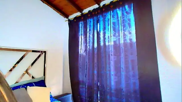 AlixLong online show from November 2025 09:13:02 PM