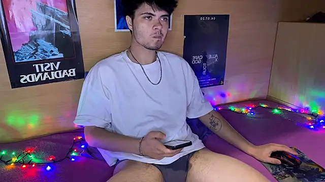 Snapshot of mystrauud chatting on October 2025 03:34:01 PM mystrauud online show from October 2025 03:34:01 PM