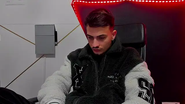 Snapshot of BrandonTate chatting on February 2026 05:56:01 AM BrandonTate online show from February 2026 05:56:01 AM