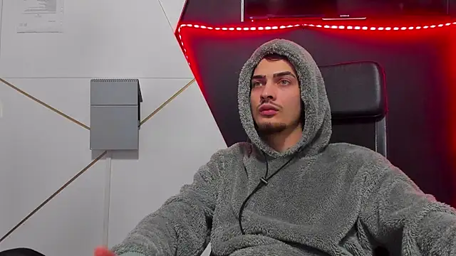 Snapshot of BrandonTate chatting on February 2026 05:29:01 AM BrandonTate online show from February 2026 05:29:01 AM