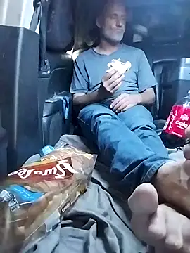 Snapshot of FloppyPickle4u chatting on February 2025 09:06:02 PM FloppyPickle4u online show from February 2025 09:06:02 PM