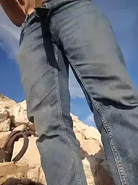 Snapshot of FloppyPickle4u chatting on February 2025 11:24:01 PM FloppyPickle4u online show from February 2025 11:24:01 PM