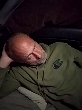 Snapshot of FloppyPickle4u chatting on February 2025 08:31:02 AM FloppyPickle4u online show from February 2025 08:31:02 AM