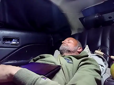 Snapshot of FloppyPickle4u chatting on February 2025 04:01:01 AM FloppyPickle4u online show from February 2025 04:01:01 AM